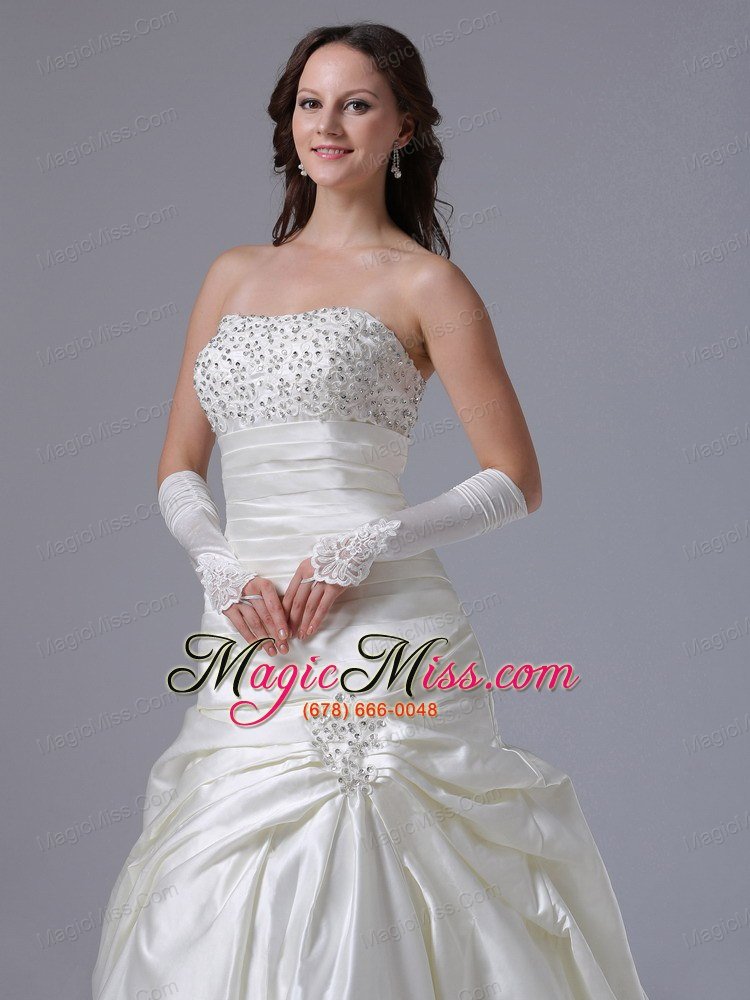 wholesale a-line beaded decorate bust luxurious wedding dress with appliques and ruch