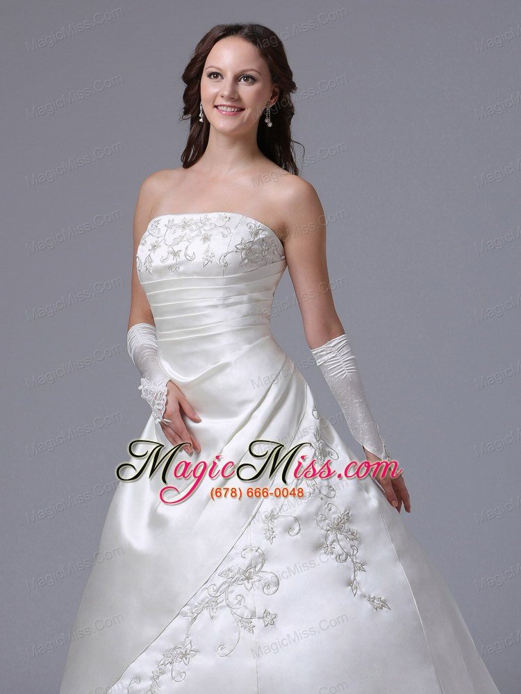 wholesale custom made a-line embroidery 2013 wedding dress with ruch strapless