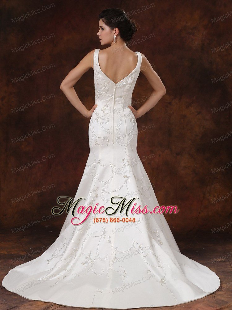 wholesale v-neck embroidery and a-line for wedding dress court train