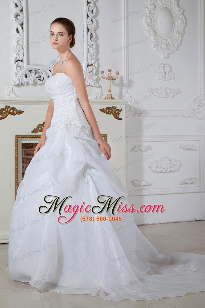 wholesale pretty ball gown strapless brush train organza appliques wedding dress