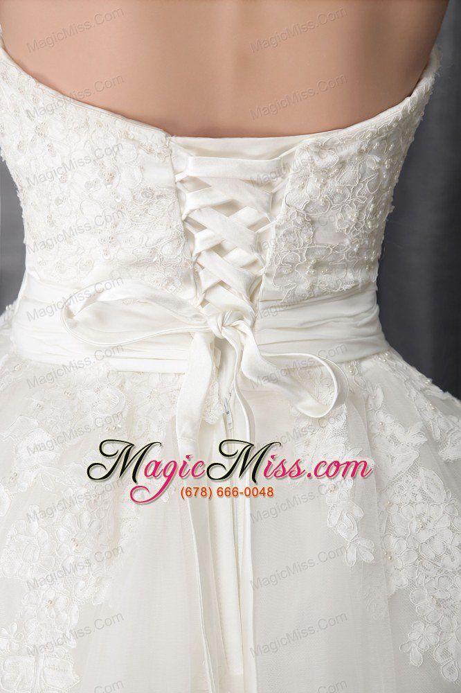 wholesale elegant ball gown strapless chapel train tulle appliques wedding dress