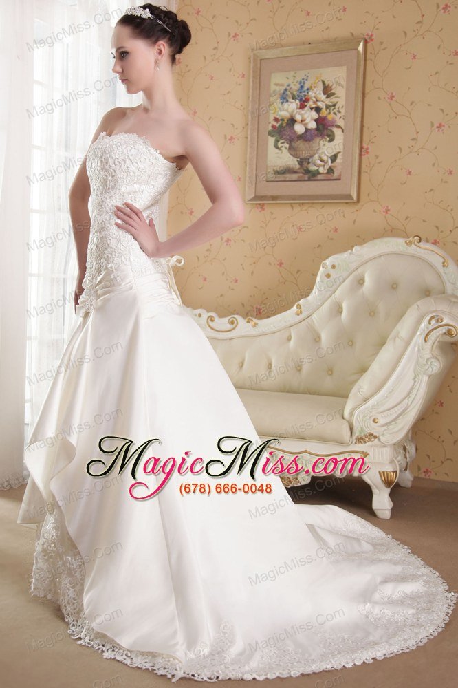 wholesale white a-line / princess strapless brush train taffeta appliques wedding dress