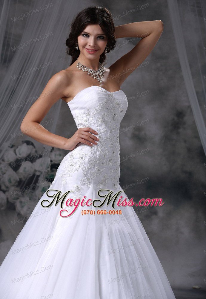 wholesale stanton iowa lace with beading a-line tulle sweetheart chapel train tulle 2013 wedding dress