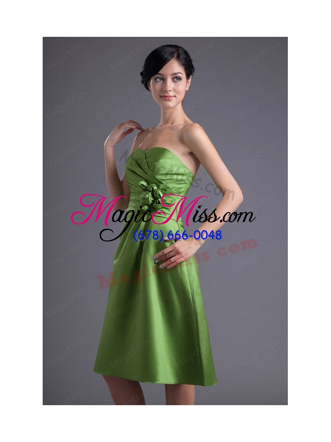 wholesale a line sweetheart spring green ruching hand made flower bridesmaid dress