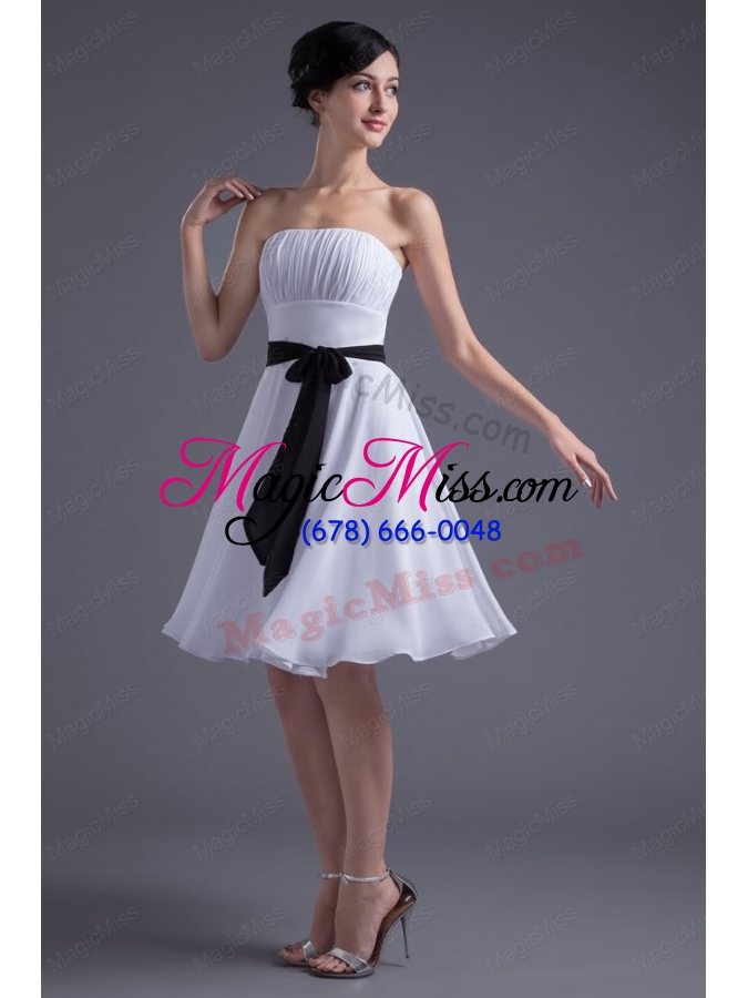 wholesale elegant empire sash kneelength white chiffon bridesmaide dresses with strapless