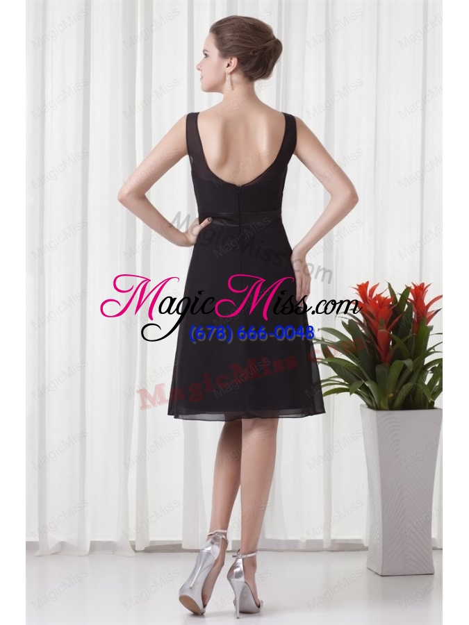 wholesale empire scoop black knee length ruching chiffon bridesmaid dress