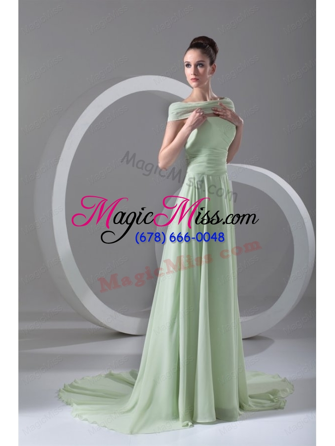 wholesale elegant empire strapless green court train ruching prom dress