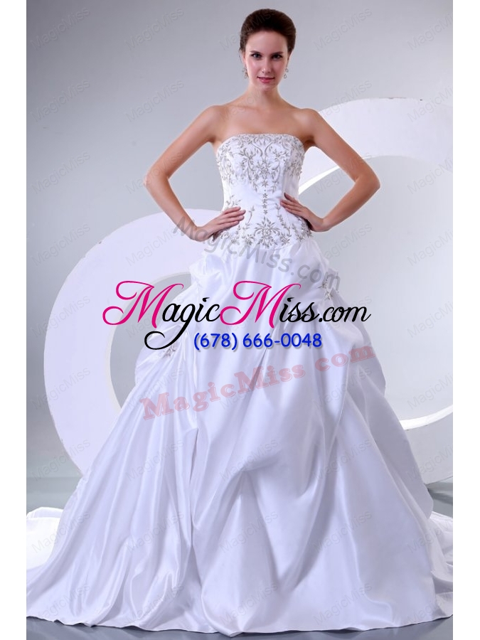 wholesale a line sweetheart embroidery lace up wedding dress with brush train