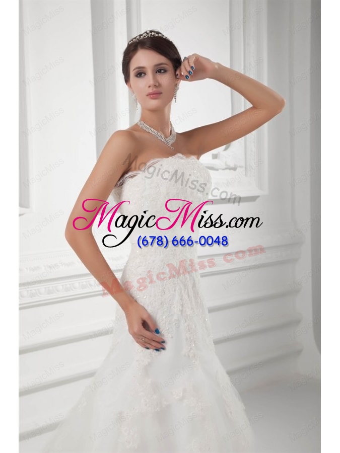wholesale clasp handle a-line strapless lace wedding dress with chapel train