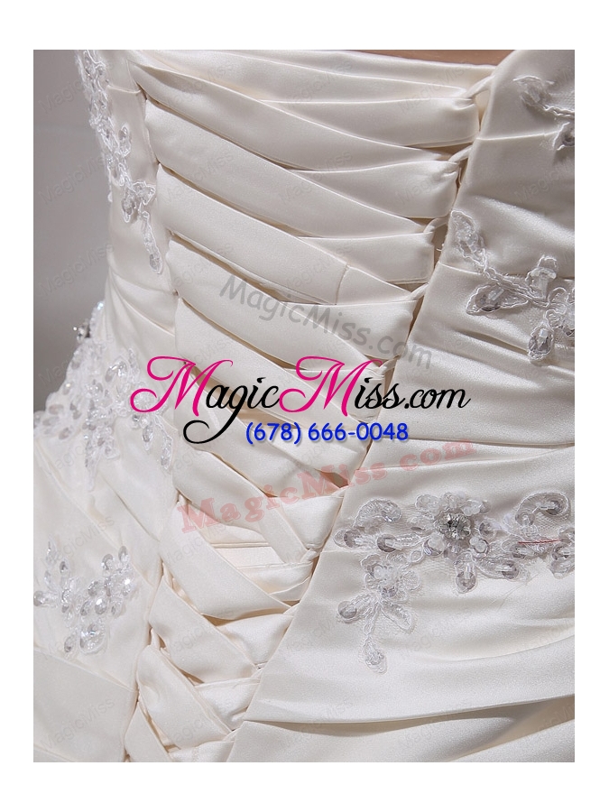 wholesale puffy strapless appliques and pick ups wedding dress with court train