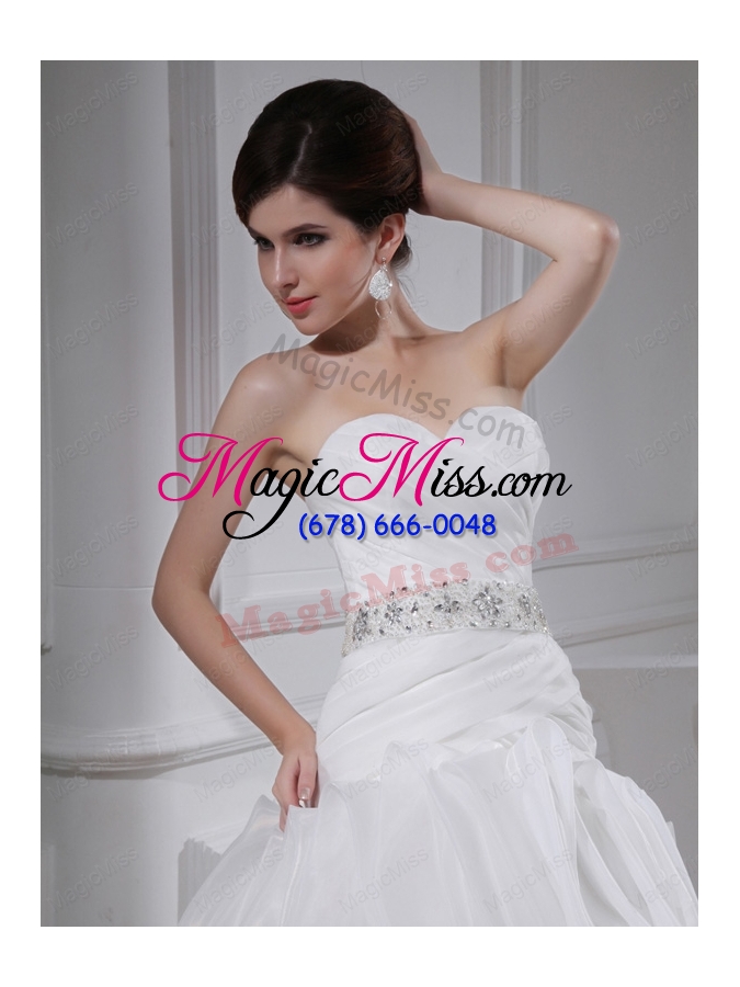 wholesale 2015 beautiful sweetheart beading and appliques wedding dress in white