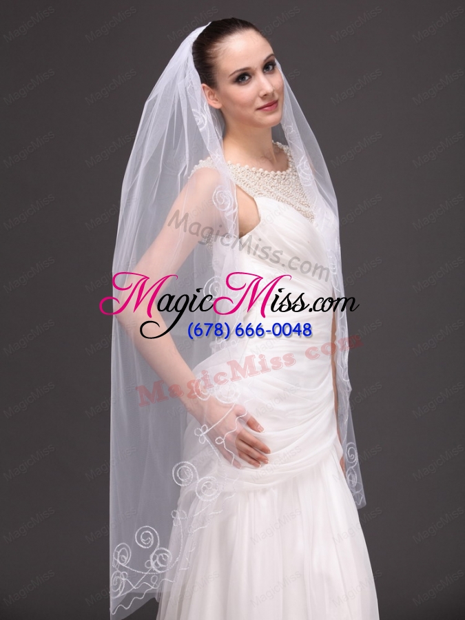 wholesale romantic one-tier cathedral wedding veil with embroidery edge