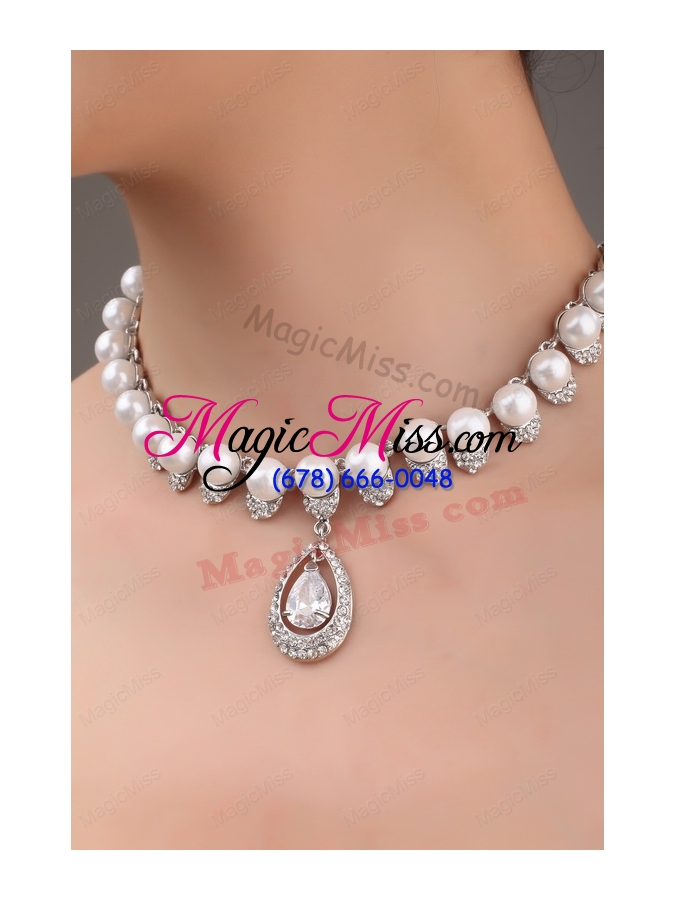 wholesale together with rhinestone pearl and alloy in necklace and tiara