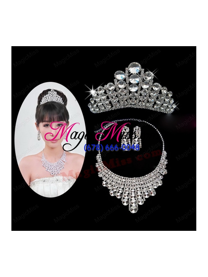 wholesale vintage style rhinestones alloy jewelry set including necklace and tiara