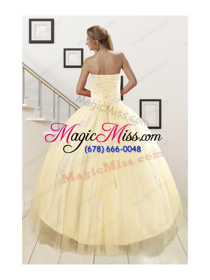 wholesale luxurious light yellow sweet 16 dresses with white appliques