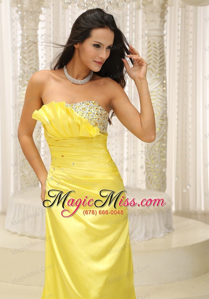 wholesale yellow strapless with ruch and beading bodice prom dress gorgeous custom made