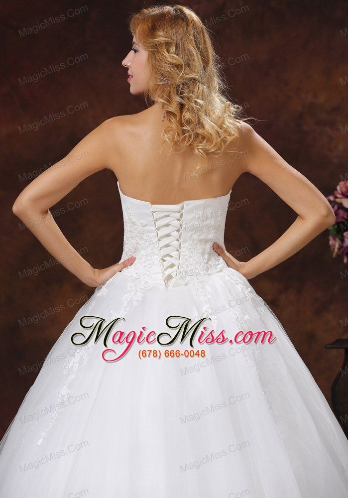 wholesale appliques decorate bodice a-line 2013 wedding dress floor-length strapless
