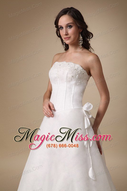wholesale simple a-line strapless floor-length satin and organza appliques wedding dress