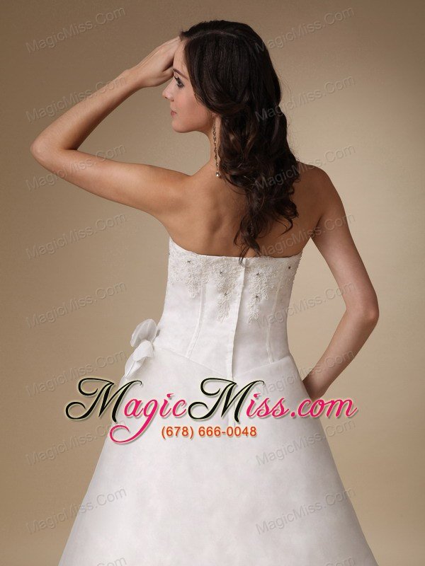 wholesale simple a-line strapless floor-length satin and organza appliques wedding dress