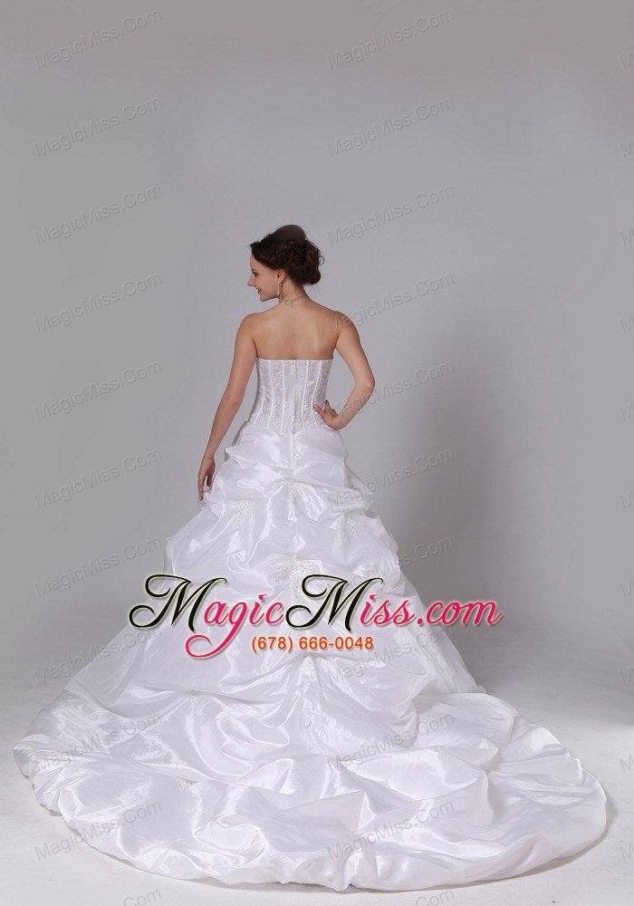 wholesale luxurious pick-ups and appliques wedding dress with chapel train taffeta for custom made in carrollton georgia