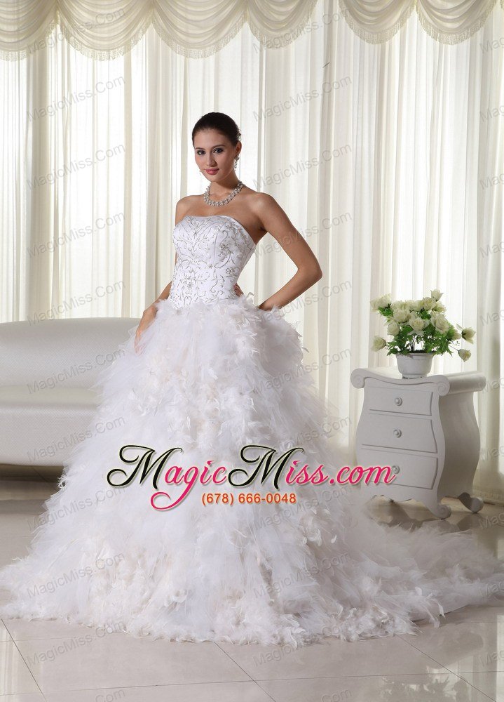 wholesale beautiful a-line strapless chapel train satin and organza embroidery wedding dress