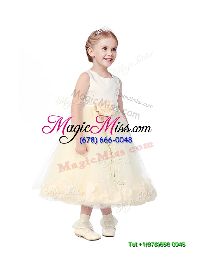 wholesale luxurious scoop hand made flowers and appliques flower girl dress in champagne