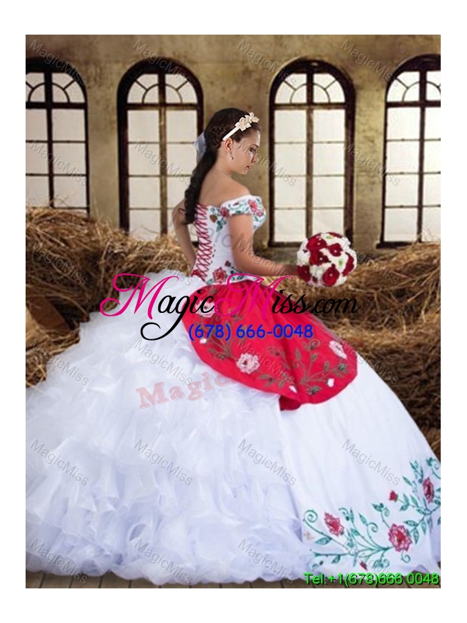 wholesale wild west elegant off the shoulder organza quinceanera dress with embroidery and ruffled layers