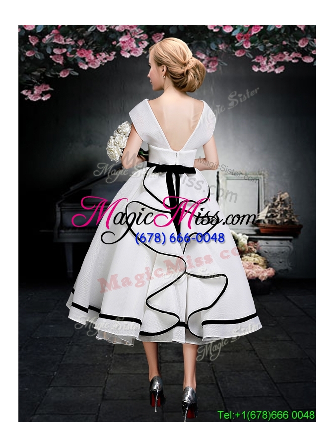 wholesale cheap v neck cap sleeves white and black prom dress in tea length