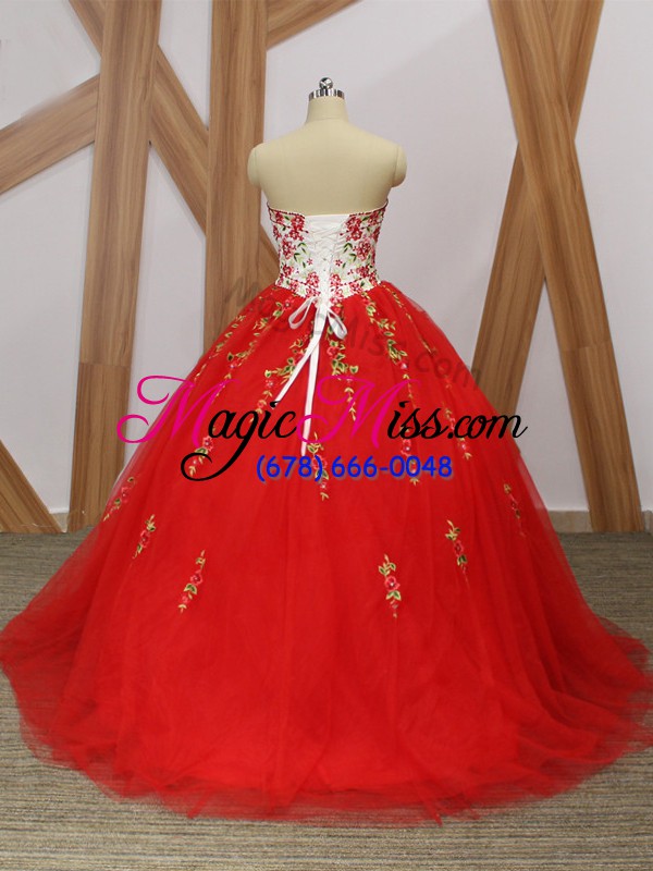 wholesale artistic embroidery and ruffled layers ball gown prom dress red lace up sleeveless sweep train