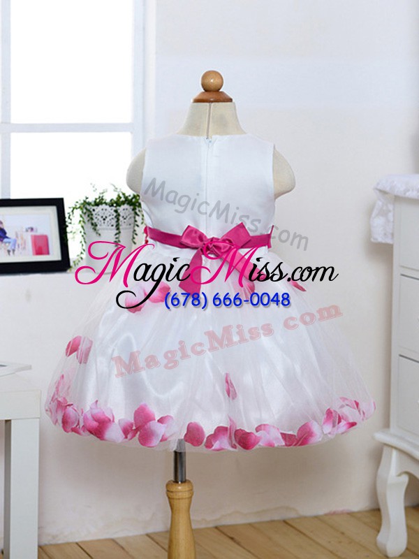 wholesale customized knee length zipper little girls pageant gowns white for wedding party with appliques and hand made flower