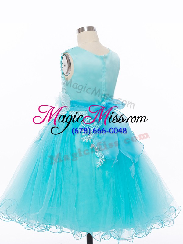 wholesale knee length zipper flower girl dresses for less baby blue for wedding party with appliques and hand made flower