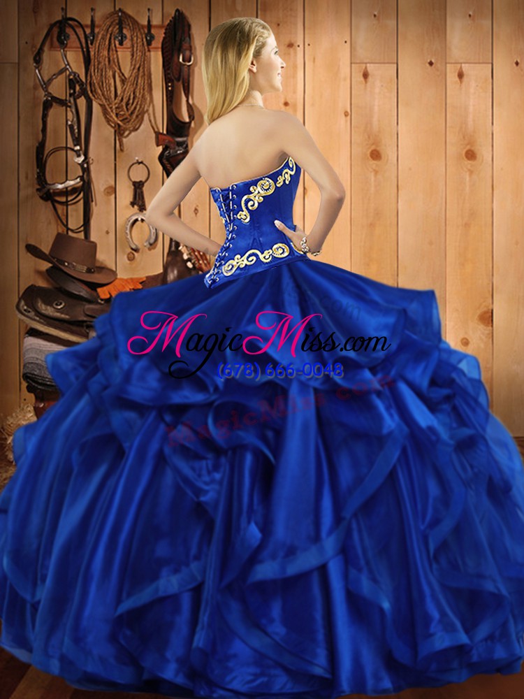 wholesale organza sweetheart sleeveless lace up embroidery and ruffles quinceanera dresses in royal blue