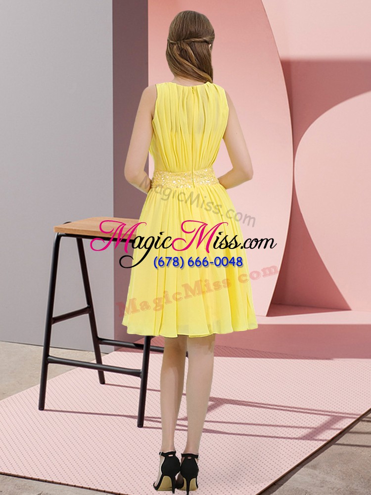 wholesale knee length empire sleeveless yellow dama dress for quinceanera zipper