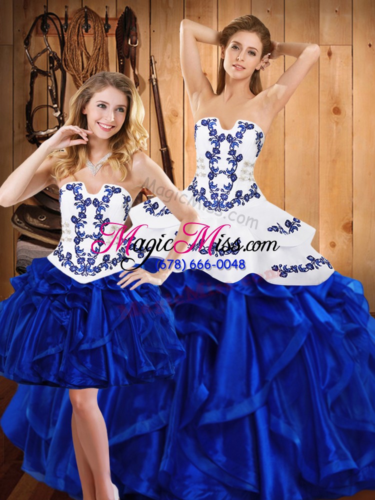 wholesale eye-catching blue three pieces strapless sleeveless satin and organza floor length lace up embroidery and ruffles ball gown prom dress