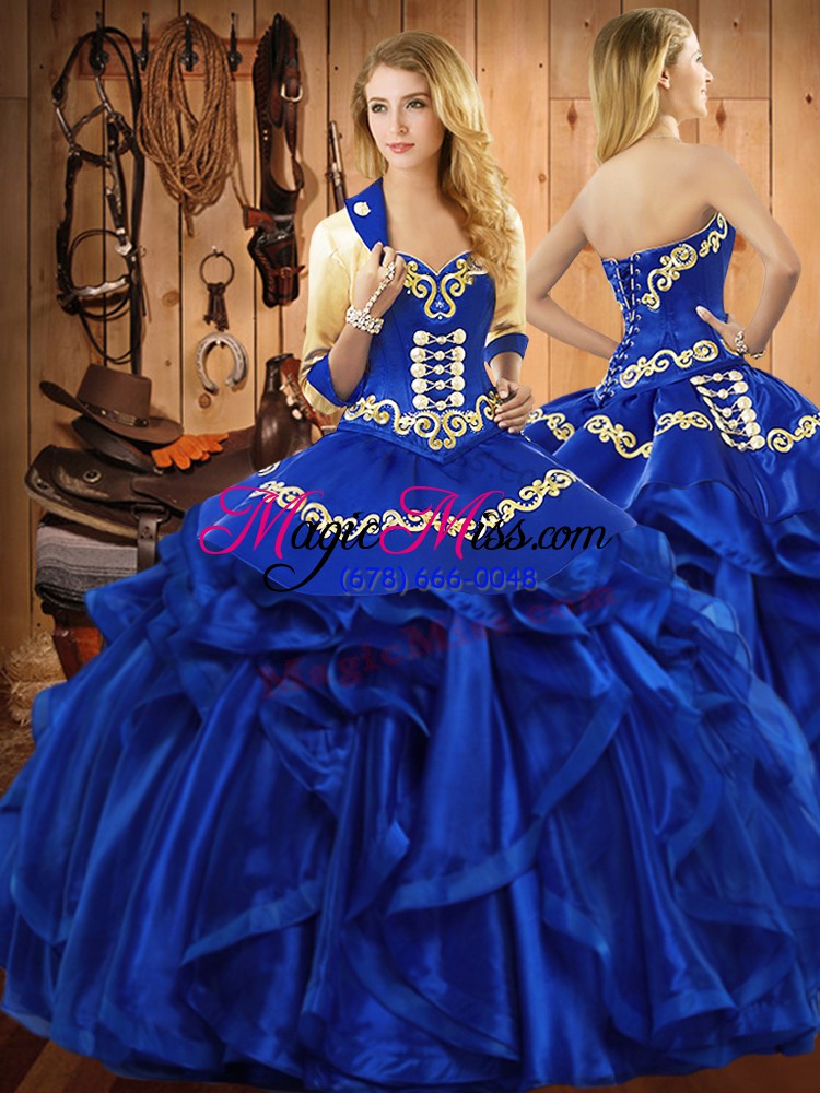 wholesale captivating sleeveless organza floor length lace up quinceanera gown in royal blue with embroidery and ruffles