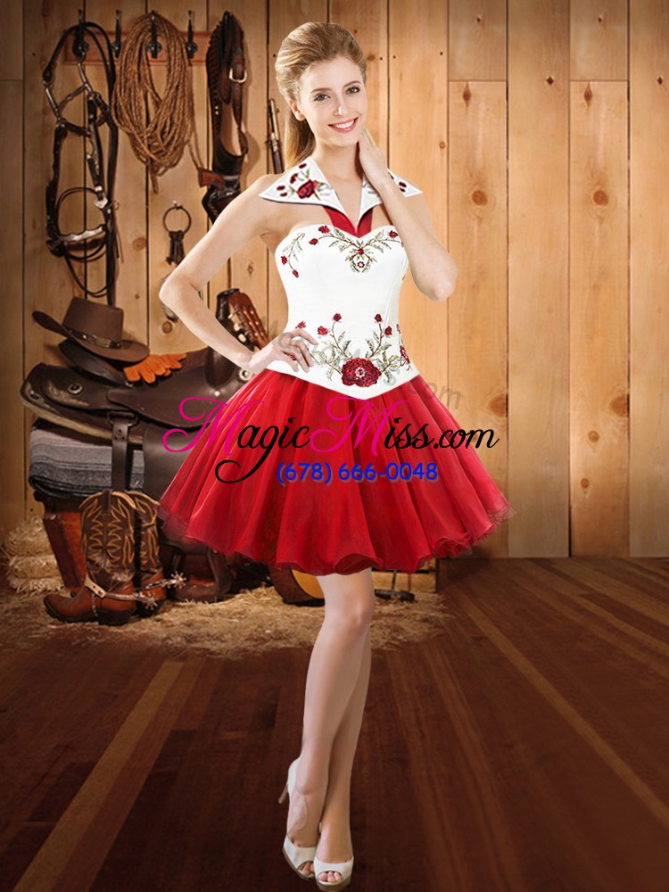 wholesale smart white and red organza lace up halter top sleeveless floor length sweet 16 dress embroidery