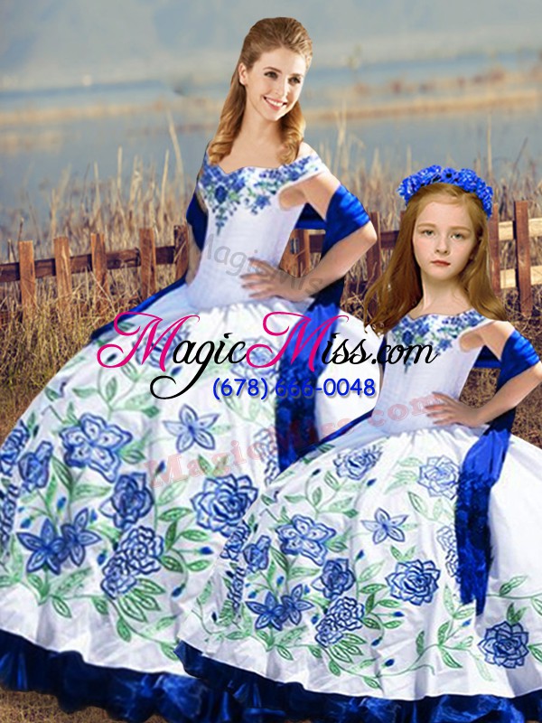 wholesale romantic floor length blue and white vestidos de quinceanera off the shoulder sleeveless lace up