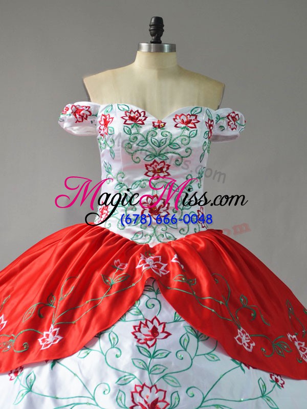 wholesale lace up ball gown prom dress white and red for sweet 16 and quinceanera with embroidery and ruffled layers