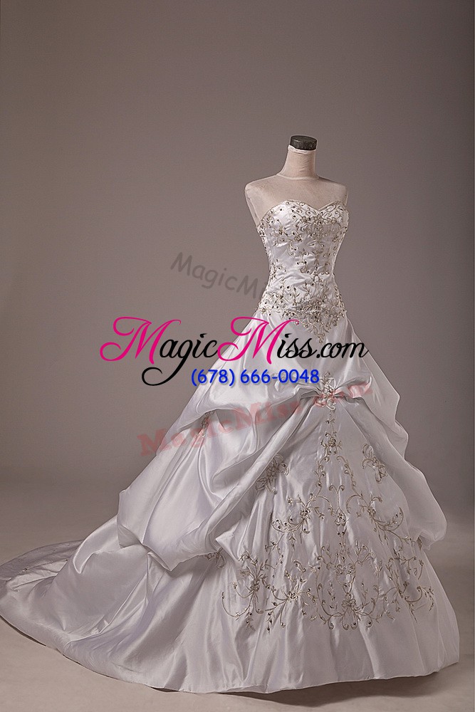 wholesale on sale white ball gowns halter top sleeveless taffeta brush train lace up beading and embroidery and pick ups wedding dresses