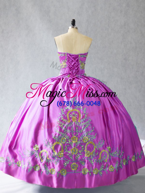 wholesale sweet satin sweetheart sleeveless lace up embroidery sweet 16 dresses in lilac