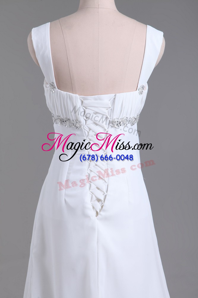 wholesale latest sleeveless beading lace up wedding dress with white sweep train