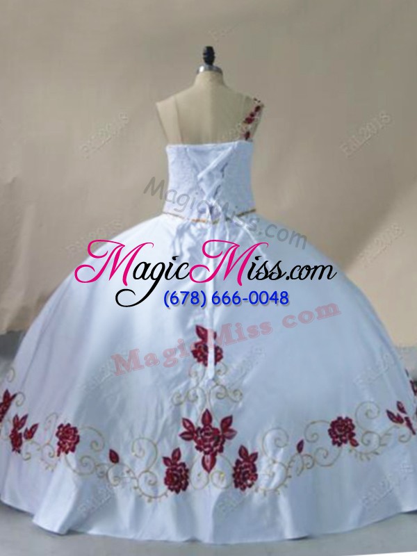 wholesale nice white 15 quinceanera dress sweet 16 and quinceanera with embroidery one shoulder sleeveless lace up