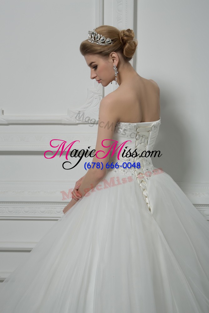 wholesale latest white lace up wedding gown beading and hand made flower sleeveless court train