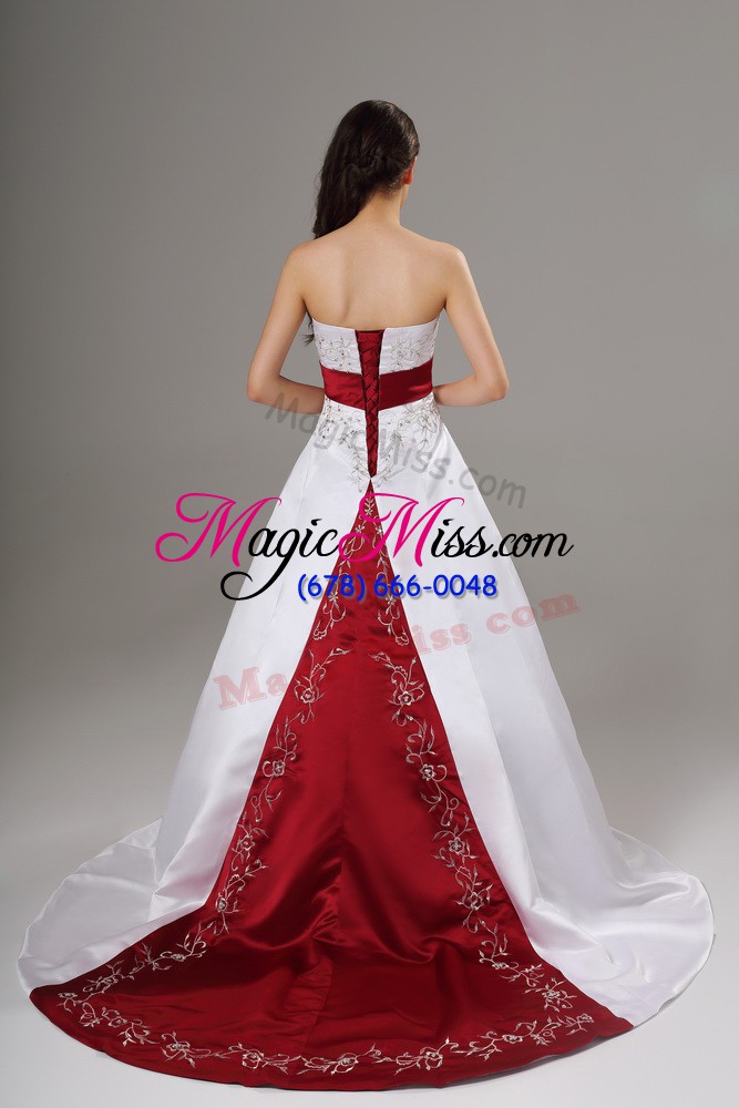 wholesale white sleeveless satin brush train lace up wedding gown for wedding party