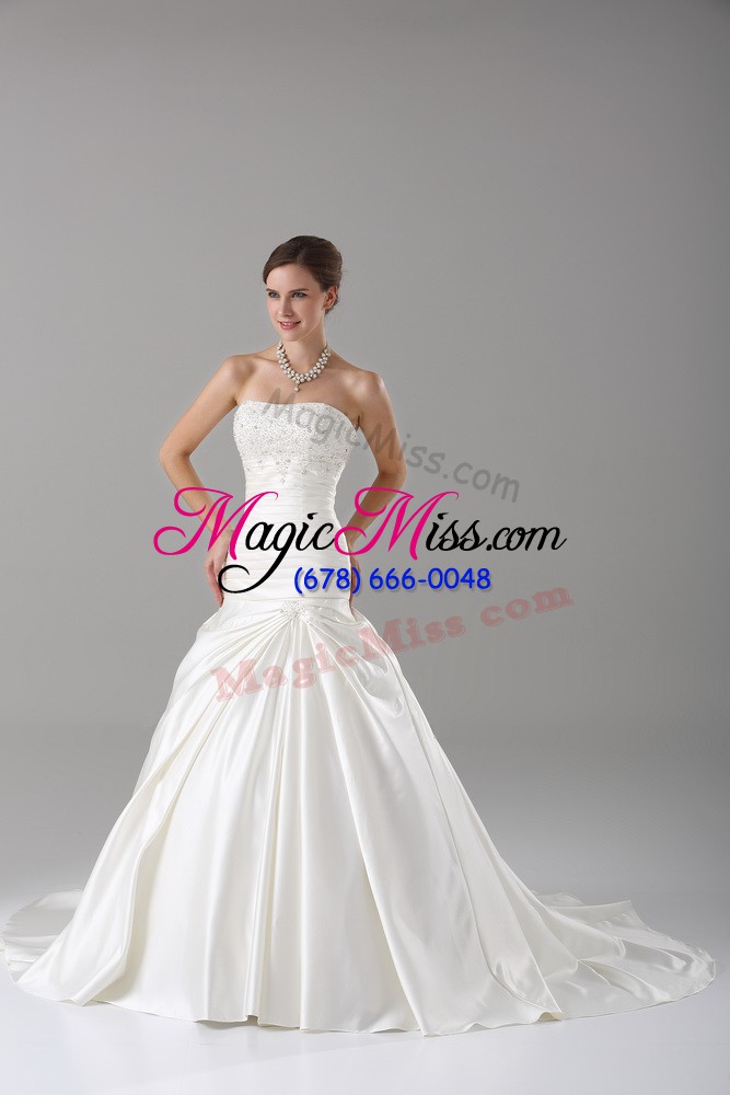 wholesale lace up wedding gown white for wedding party with beading brush train