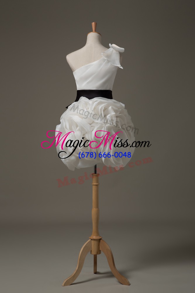 wholesale white sleeveless belt and hand made flower mini length wedding gown