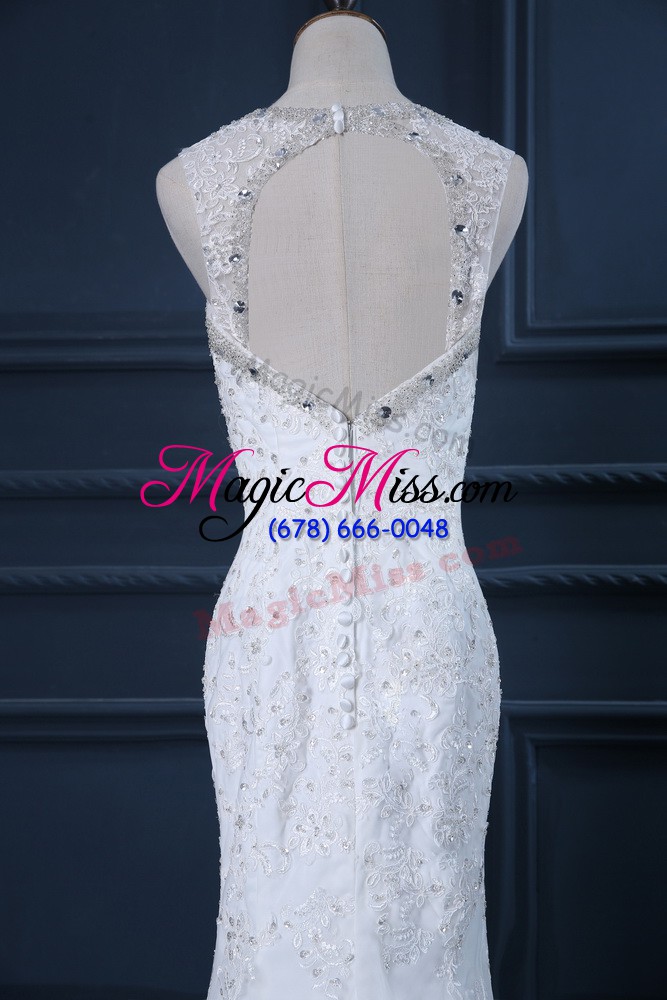 wholesale backless bridal gown white for wedding party with beading and lace brush train
