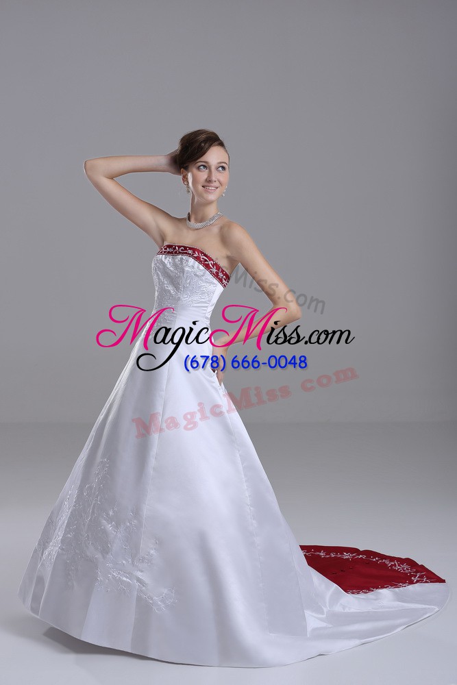 wholesale white satin lace up bridal gown sleeveless brush train beading and embroidery