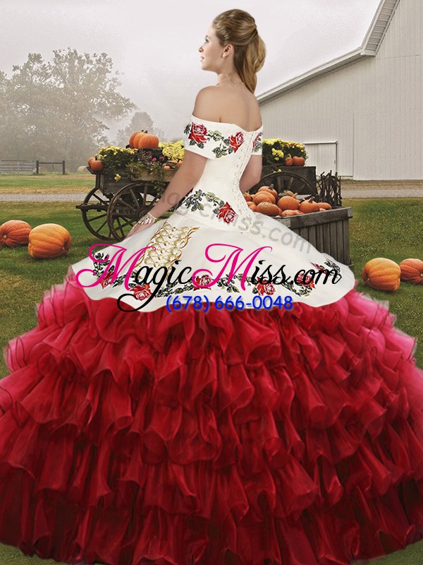 wholesale sophisticated off the shoulder sleeveless organza 15 quinceanera dress embroidery and ruffled layers lace up