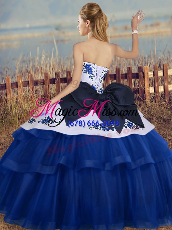 wholesale fashion sleeveless lace up floor length embroidery and bowknot ball gown prom dress